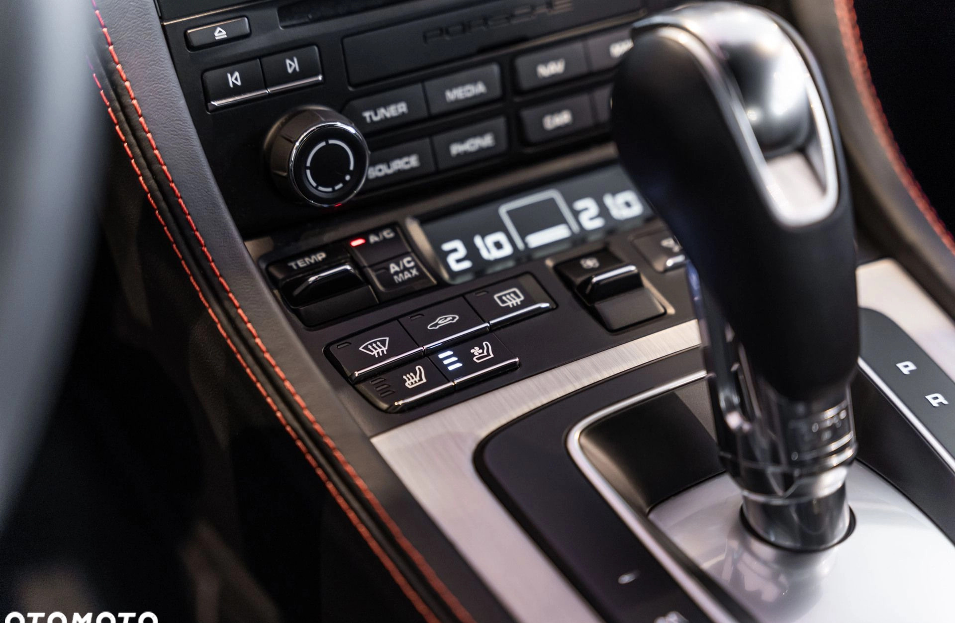 Porsche 718 Cayman cena 429718 przebieg: 13700, rok produkcji 2021 z Rudnik nad Sanem małe 379